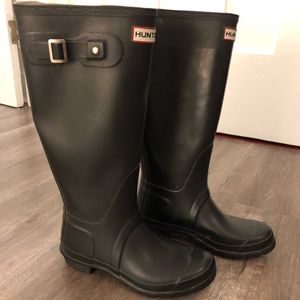 Classic Hunter black Rain Boots